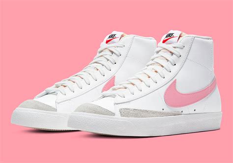 Nike Blazer Mid '77 WMNS Sunset Pulse CZ1055-114 | SneakerNews.com