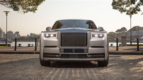 Download Silver Car Car Rolls-Royce Vehicle Rolls-Royce Phantom 4k Ultra HD Wallpaper