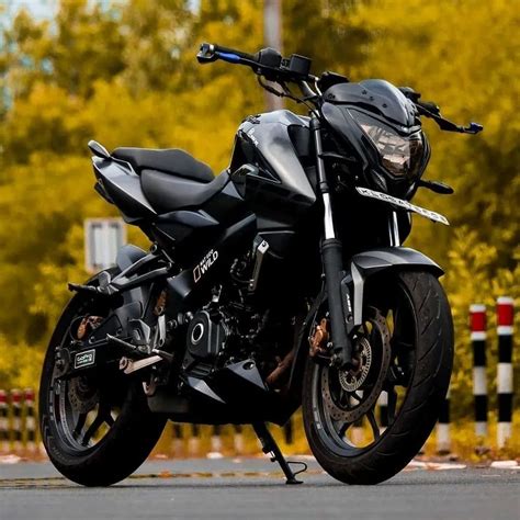 Black Bajaj Pulsar NS200 Bike at ₹ 169216 in New Delhi | ID: 27013964091