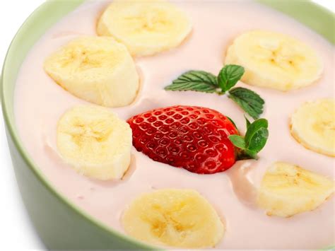 Strawberry Banana Greek Yogurt with Honey Recipe and Nutrition - Eat This Much