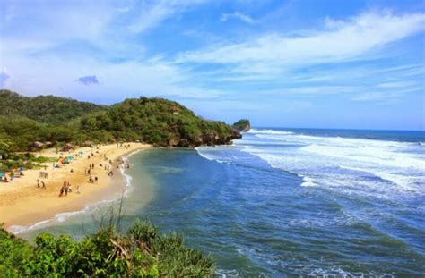 Daya Tarik Wisata Pantai Sundak Gunungkidul - Hyarta