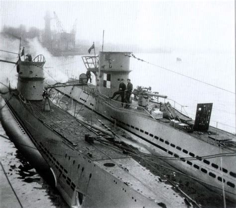 Kriegsmarine U-Boats... German Submarines, Merchant Marine, Yellow Submarine, Model Boats, Real ...