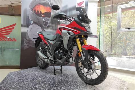 Honda CB200X First Look: City Prowler - Motoring World