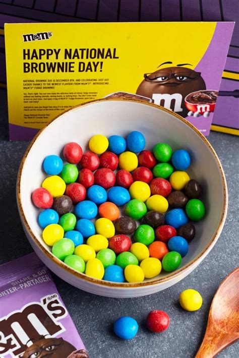 M&M's Fudge Brownie Canada Review: Where to Buy, Nutrition