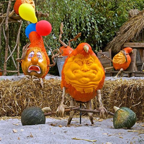 Ray Villafane Creates Insanely Realistic Pumpkin Sculptures