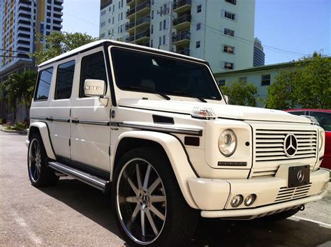 Exotic Cars on the Streets of Miami: White Mercedes G Wagon with custom rims