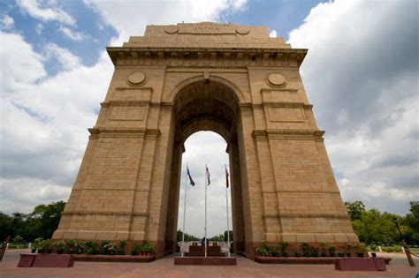 India Gate - Delhi: Get the Detail of India Gate on Times of India Travel