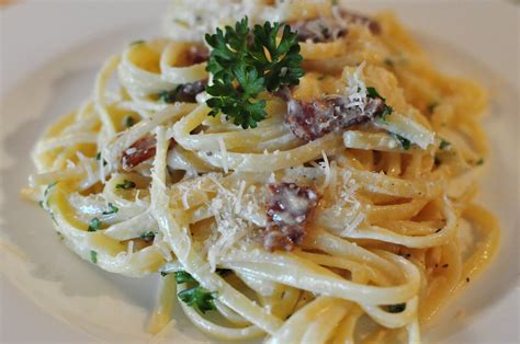 My Tiny Oven: Linguine Carbonara