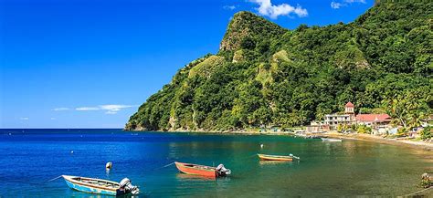 Cruises to Roseau, Dominica | Royal Caribbean Cruises