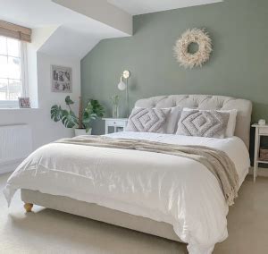 Modern Sage Green Bedroom Ideas: What Colours, Bedding & Decor To Use ...