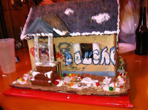 gingerbread crackhouse | Gingerbread house cookies, Gingerbread house, Gingerbread house decorations