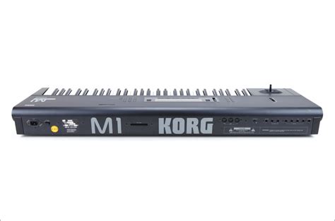 MATRIXSYNTH: Korg M1 keyboard/workstation SN 095046