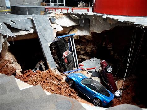 Sinkhole In National Corvette Museum Will Stay - Business Insider