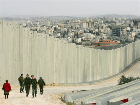 Israeli Firm Behind Gaza Barrier Eyes Donald Trump’s Proposed Wall with Mexico