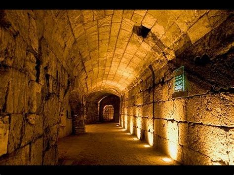 In the Footsteps of Jesus - The Western Wall Tunnels in Jerusalem