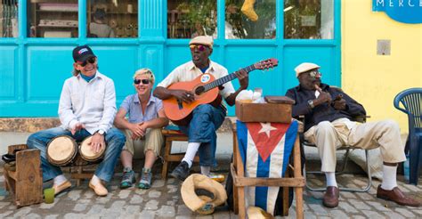 28 Best Cuban Songs That Will Blow You Away