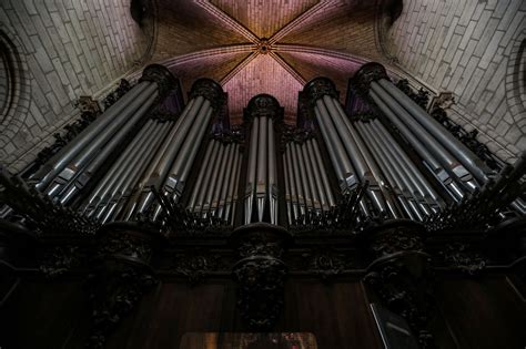 Notre Dame’s pipe organ, still in place after the fire, awed organists like me - The Washington Post