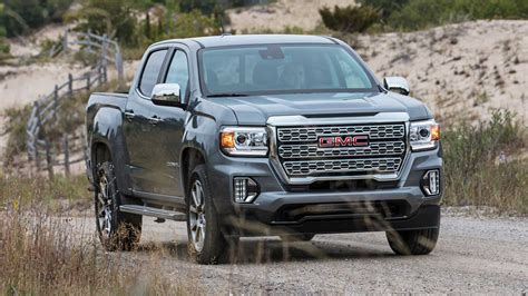 GMC Finally Shows Us 2021 Canyon Denali's 'Heroic Grille' Design