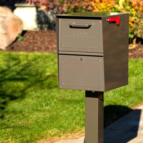 Rich Bronze Secure Curbside Locking Mailbox | MailCase