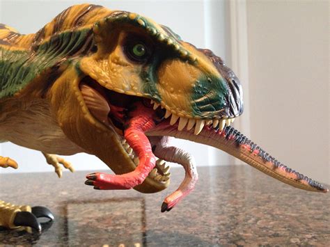 Tyrannosaurus Rex (Bull from The Lost World: Jurassic Park by Kenner) – Dinosaur Toy Blog