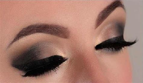 Black Smokey Eye Makeup | Simple ways to apply Dark eye makeup