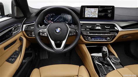 2021 BMW 540i | Interior, Cockpit