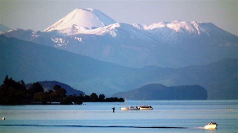 Eruption fears as New Zealand raises volcano alert level for Lake Taupo ...