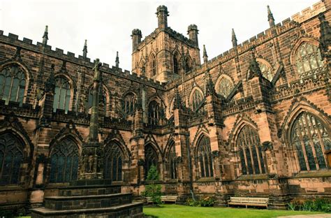 Chester Cathedral, England [2639x1739][OC] : ArchitecturePorn