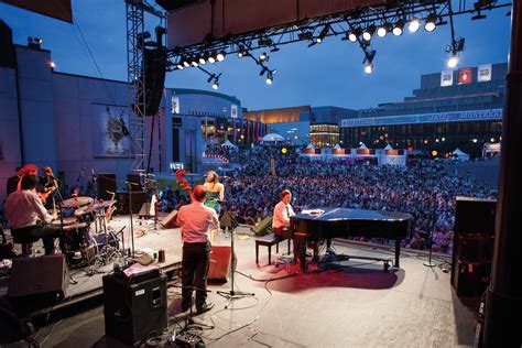 Click your fingers at the Montréal Jazz festival