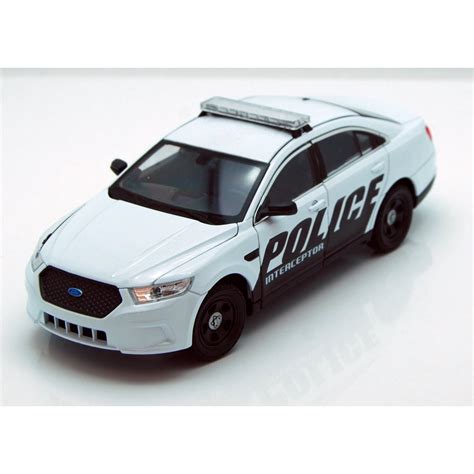 Ford Police Interceptor, White - Welly 24045 - 1/24 scale Diecast Model Toy Car - Walmart.com ...