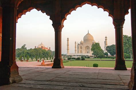 Agra Travel Guide