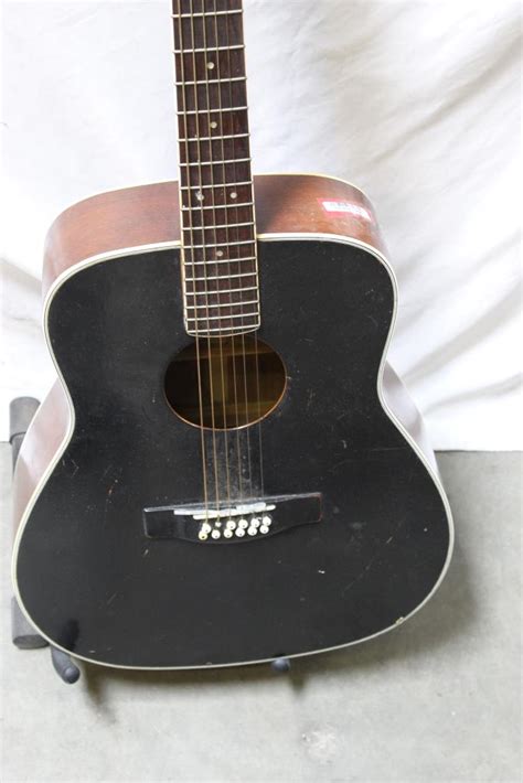 Yamaha 12-String Acoustic Guitar | Property Room