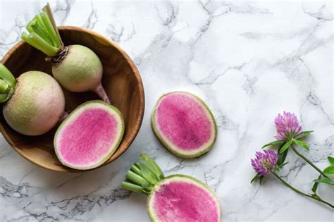 A Chefs Guide To Radishes: Exploring The Numerous Varieties and Flavors | Riviera Produce