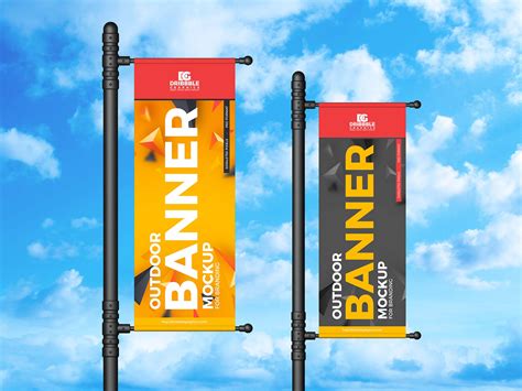 Free Vertical Outdoor Banner Mockup (PSD)