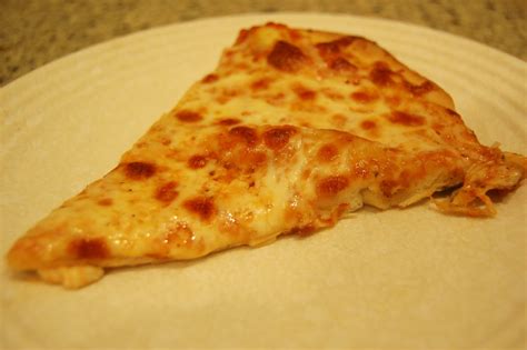 Emily Can Cook: Thin Crust Cheese Pizza