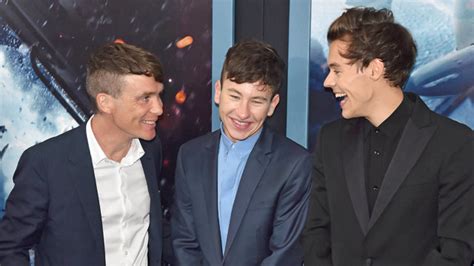 Harry Styles caught laughing with ‘Dunkirk’ cast at premiere 2017 - GoldDerby