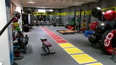 Garage Gym Flooring Uk – Idalias Salon