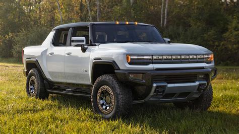 GMC Hummer EV Really Makes The Same Torque As A Heavy-Duty Pickup