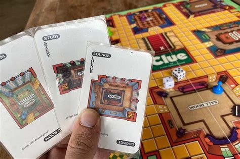 How To Play Clue | Step By Step Instructions | Board Game Halv