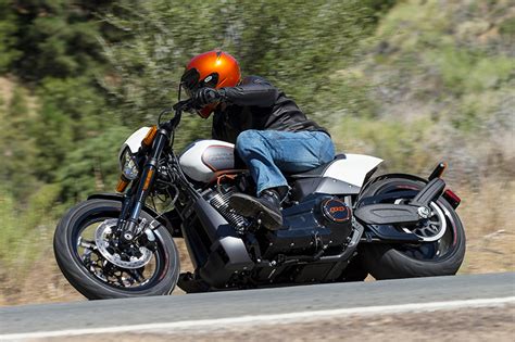 2019 Harley-Davidson FXDR 114 | First Ride Review | Rider Magazine