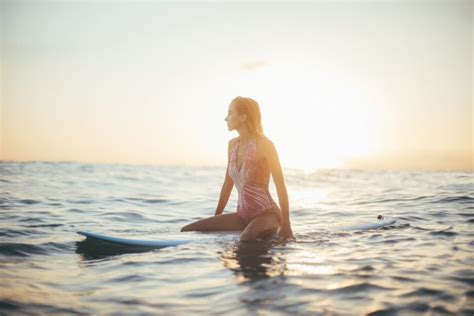 7 Of The Best Surfing Spots In The World | Glitter&Mud