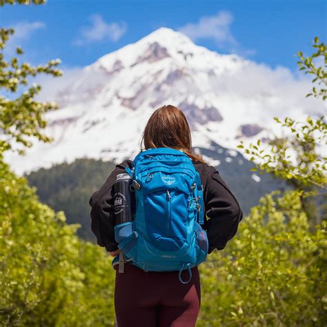 10 Best Women's Daypacks for Hiking - Uprooted Traveler