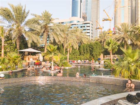 Ladies days in Dubai - Instagrammable pools and drinks for free! ⋆ ...