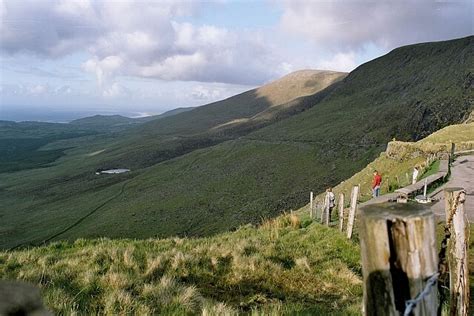 How To Say - Irish Gaelic Tongue Twisters (VIDEO)