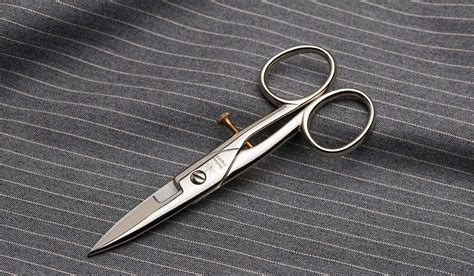 BUTTONHOLE SCISSORS - William Whiteley