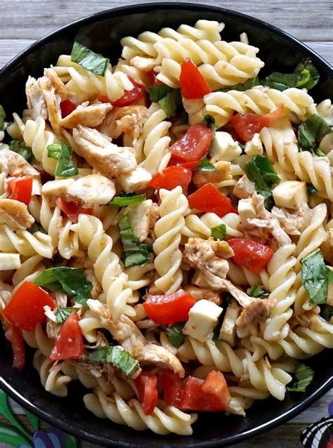 Cold chicken caprese pasta salad recipe