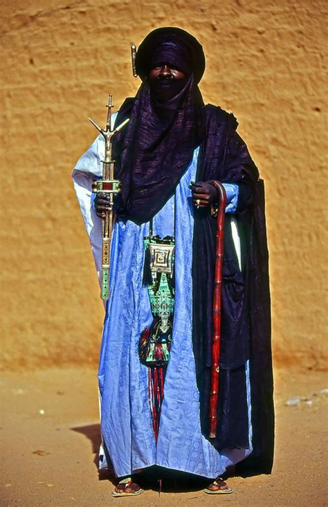 Africa | Tuareg man. Niger. | ©Sergio Pessolano | African people ...