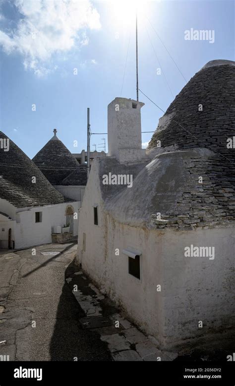 Traditional trulli houses in Alberobello, Italy Stock Photo - Alamy