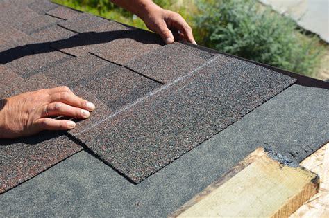 A Beginner's Guide to the Different Types of Roof Shingles