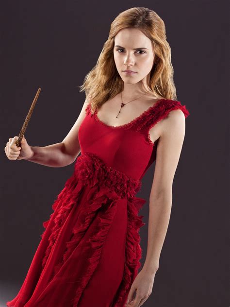 hermione granger in red dress from the wedding in harry potter 7 - Hermione Granger Photo ...